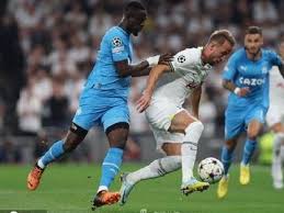 而且在场上 而且在场上